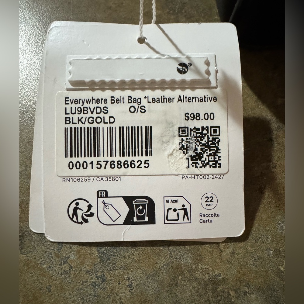 NWT/Rare - Lululemon Leather Alternative Everywhere Belt Bag - Gold Hardware 1L - Picture 6 of 14